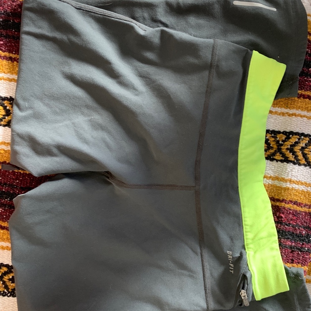 Nike workout leggings
